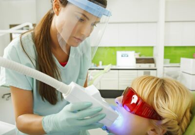 wybielanie zębów u dentysty